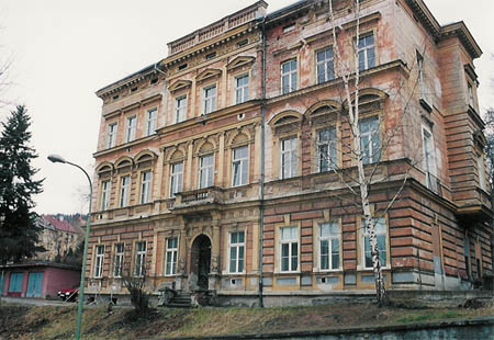 Rekonstrukce bytového domu Karlovy Vary